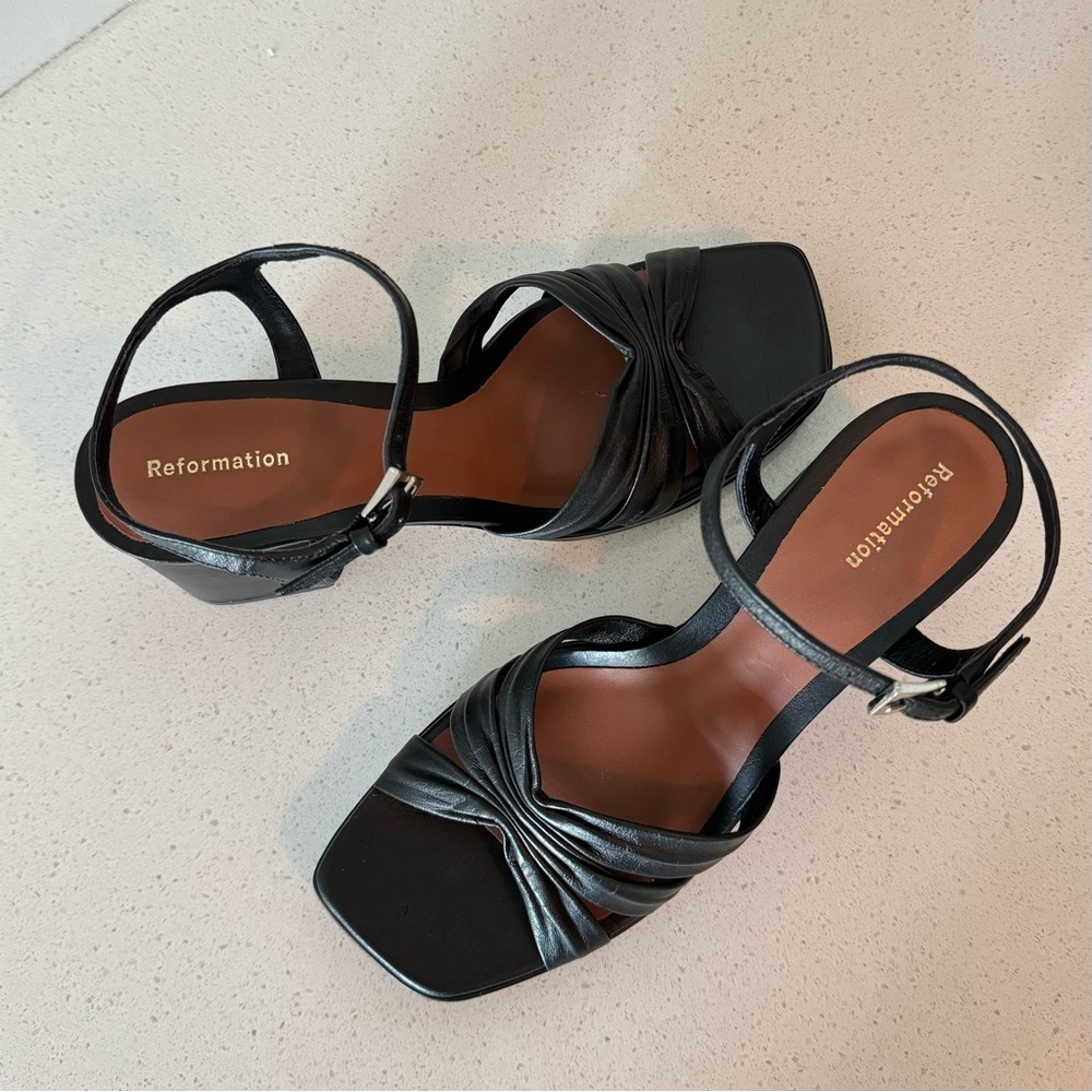 (Never Worn Before, In Box) Reformation Maize Platform Sandal in Black Leather